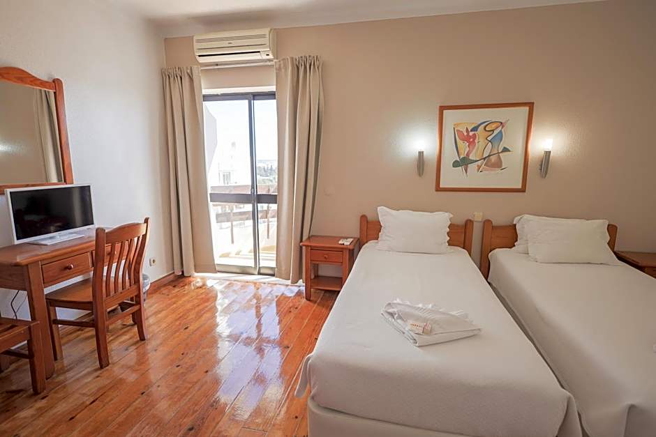 Portimão Center Hotel by Umbral