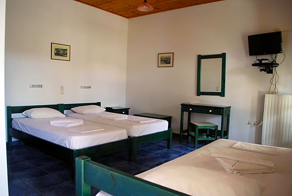 Siroco's Rooms And Studios