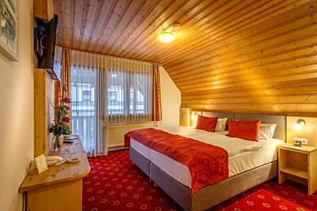 Premium Double Room with Balcony/Terrace, Panoramic or Garden View