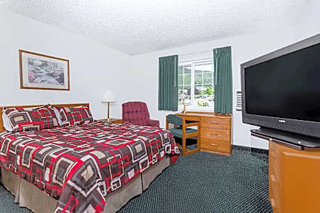 1 Queen Bed Non-Smoking