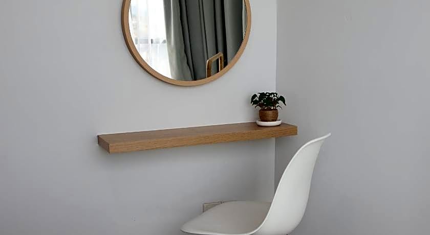 EMPORIUM,DELOFT@KUCHING(2R,3Beds,1Bath,4Pax)