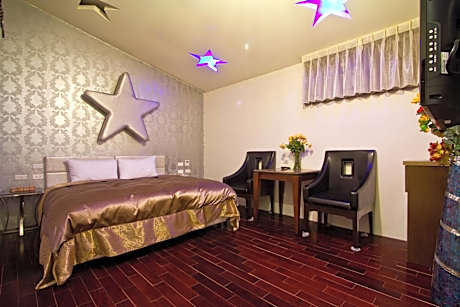 Standard Double Room ( No Windows )