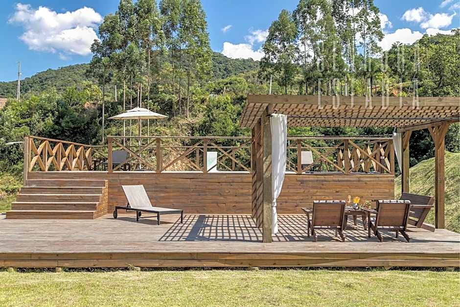 Lakeside Cabin - Villas Mornas: Nature, Jacuzzi