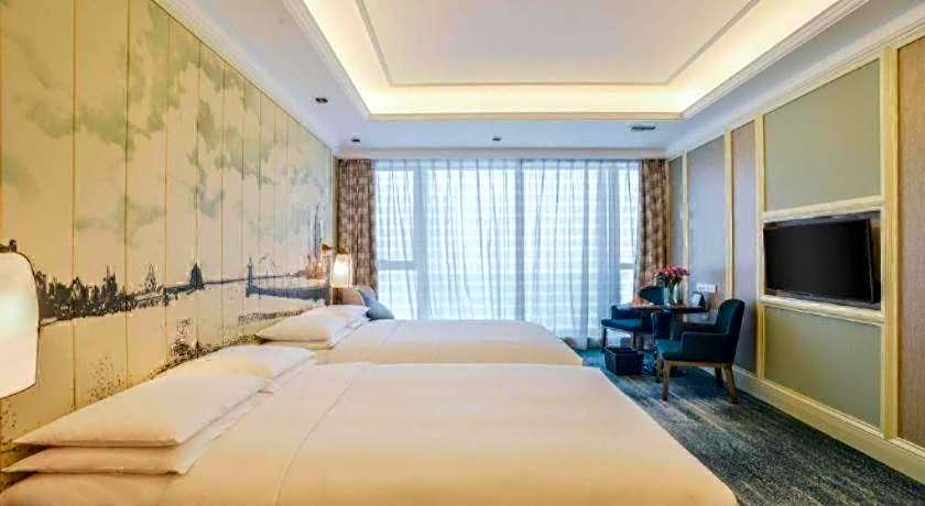 Hotel  Carnival Qingdao