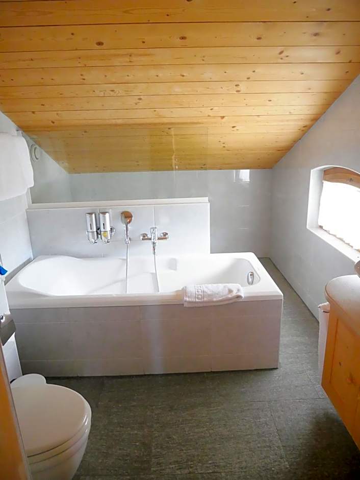 Between Boutique Hotel