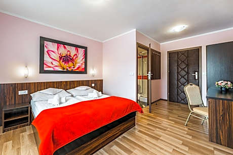 Queen Room with Balcony