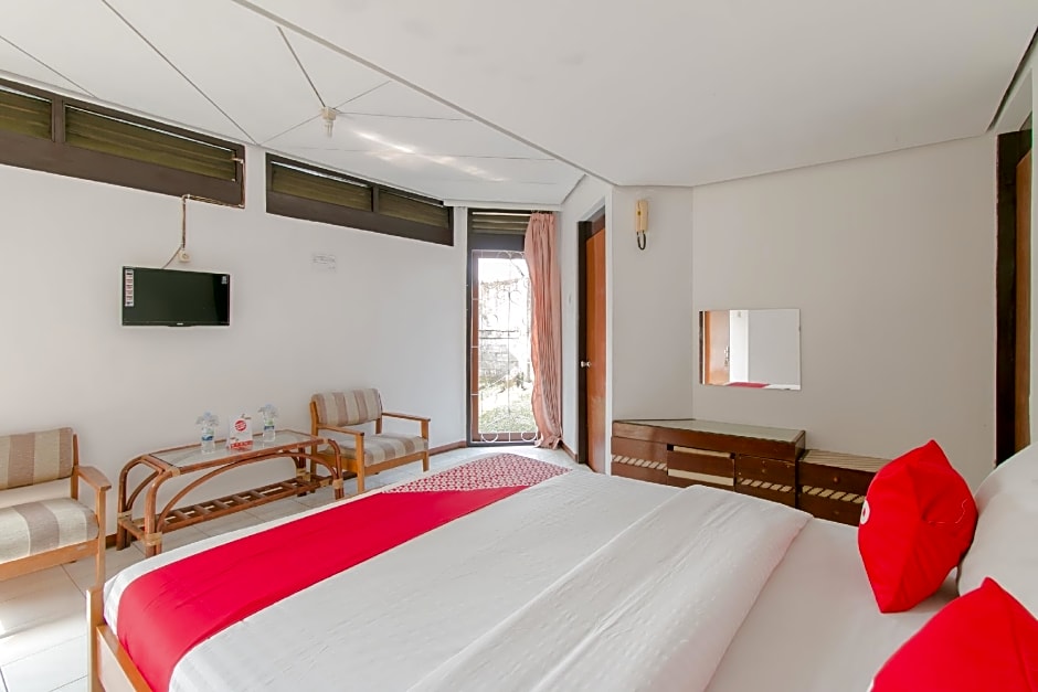 OYO 1996 Koneng Hotel