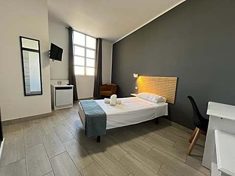 Single Room with Private Bathroom