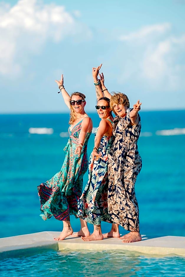 Pearl Beach by Sansi