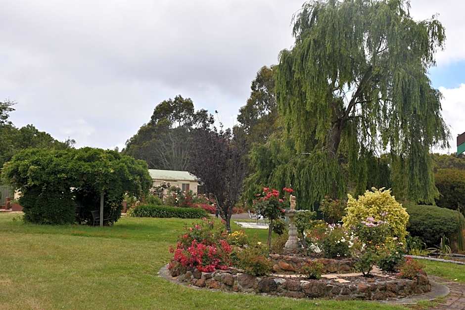 Mount Barker Valley Views Motel & Chalets, Western Australia