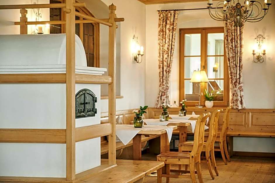 Hotel Auf der Gsteig GmbH