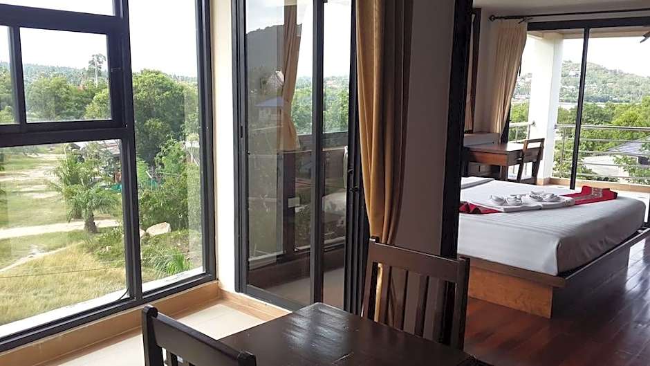 Chawenglakeview condotel 