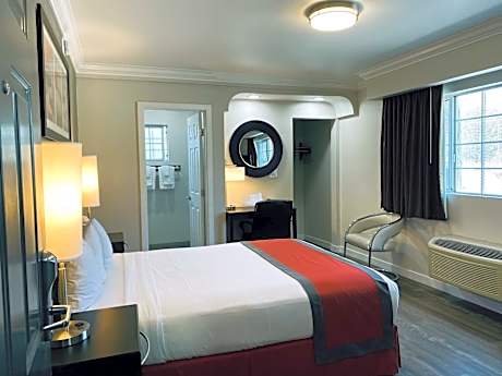 Queen Room - Disability Access