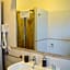 Check-Inn Rooms