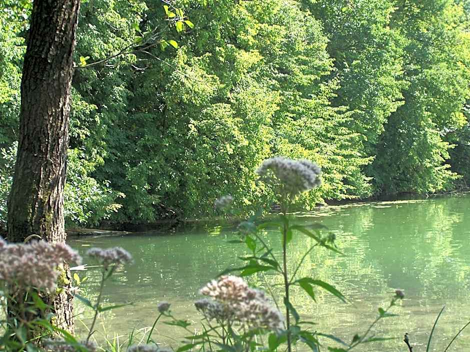 Domek na Skraju Wsi dostęp do jeziora UBLIK