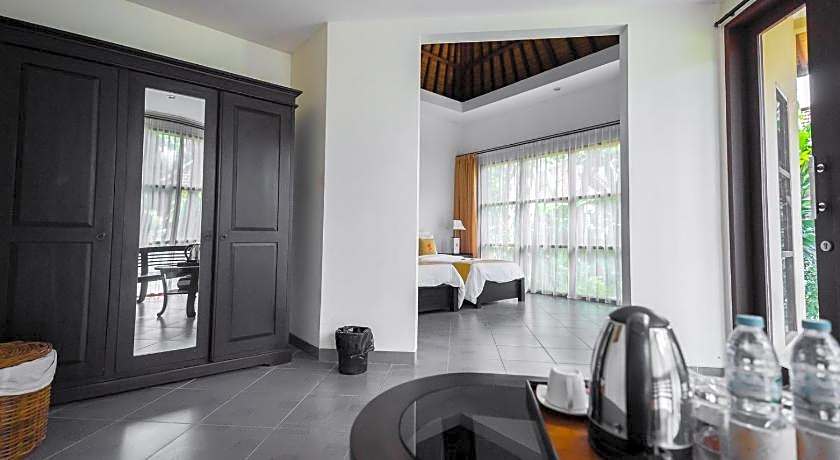 Orlowsky Discovery Candidasa Hotel