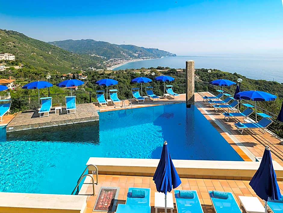 Hotel Sirius