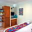 Casa Sonoma - Charming Condos Minutes from Beach & Reef