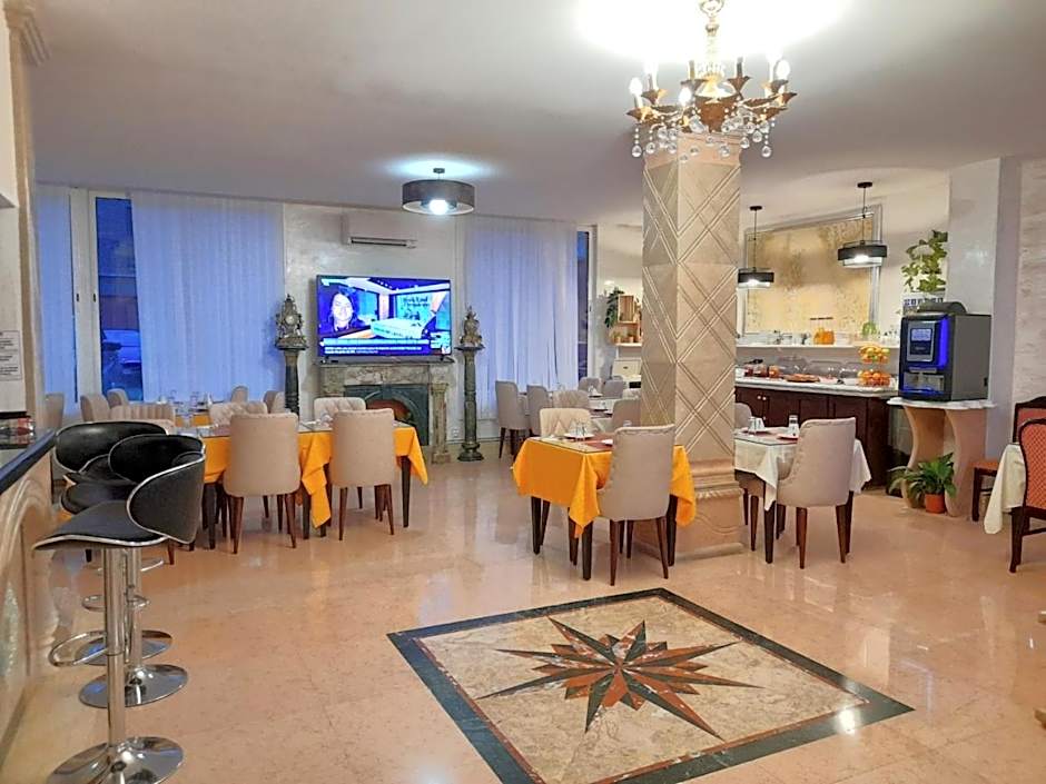 HOTEL ROYAL Paris Ivry