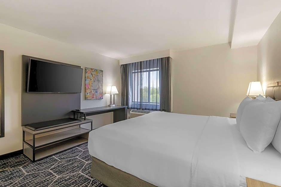 La Quinta Inn & Suites by Wyndham Des Moines West Clive