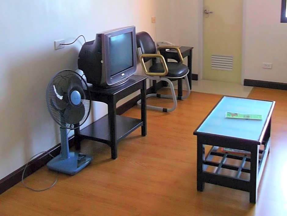 Ruemango Apartelle and Suites