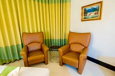 Junior Suite (2 Adults)