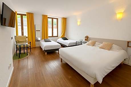 Hôtel de Genève , Faverges-Seythenex 74210, Haute Savoie