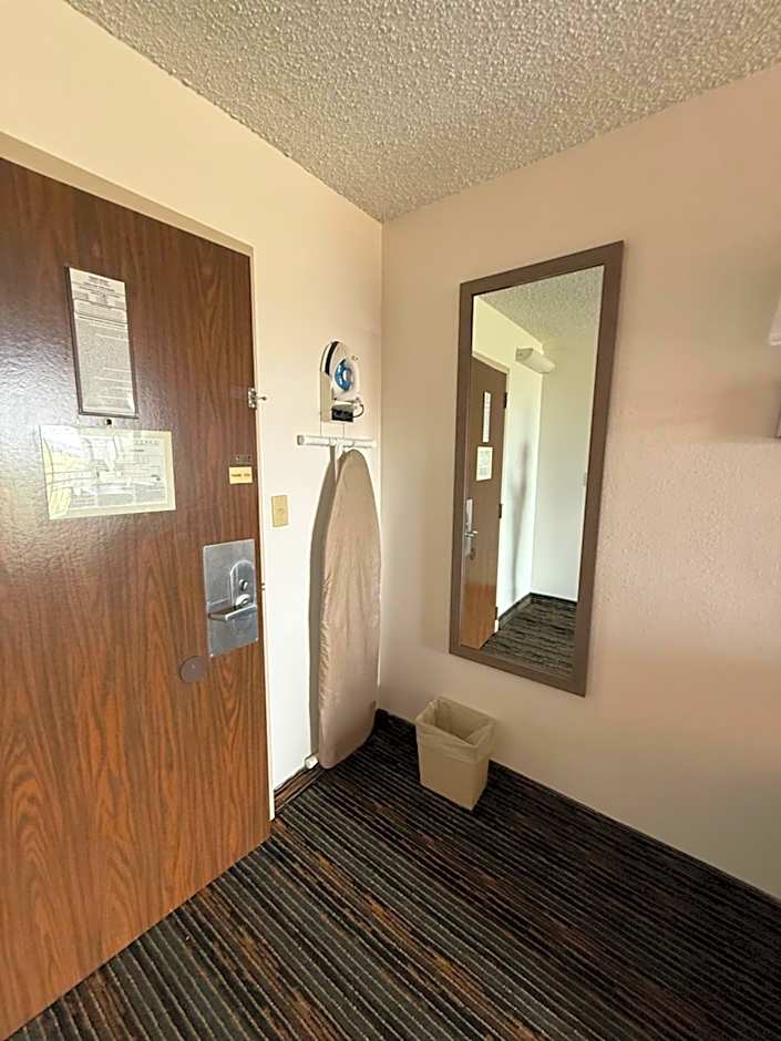 Howard Johnson by Wyndham Lexington