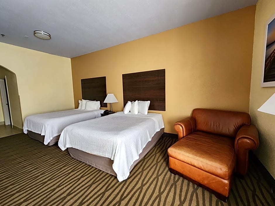 Days Inn & Suites by Wyndham Pasadena