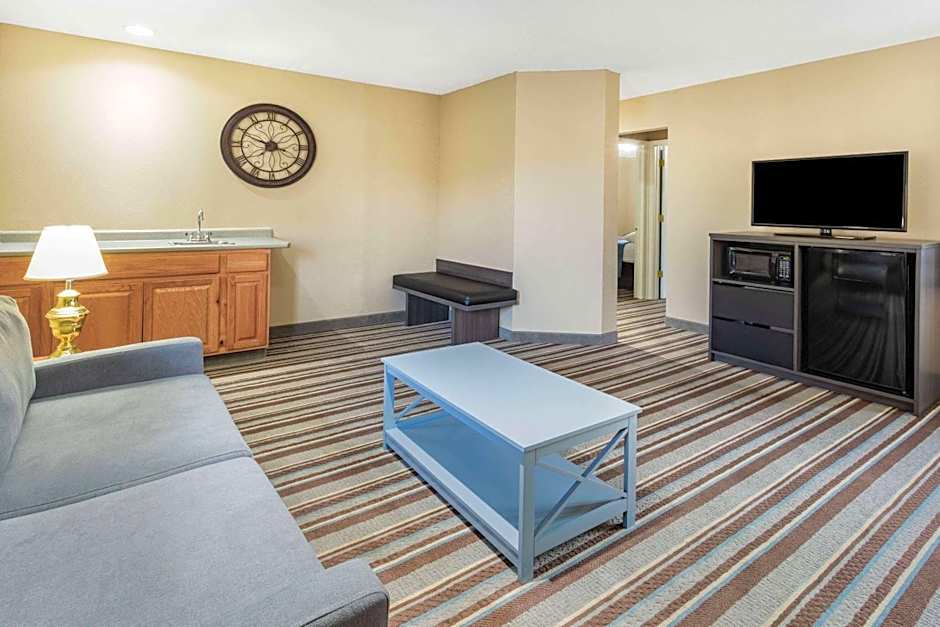 Super 8 by Wyndham Marysville/Port Huron Area