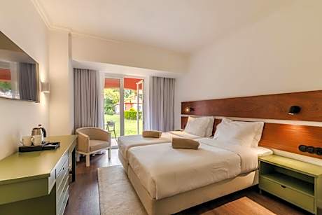 Standard Twin Room with Balcony