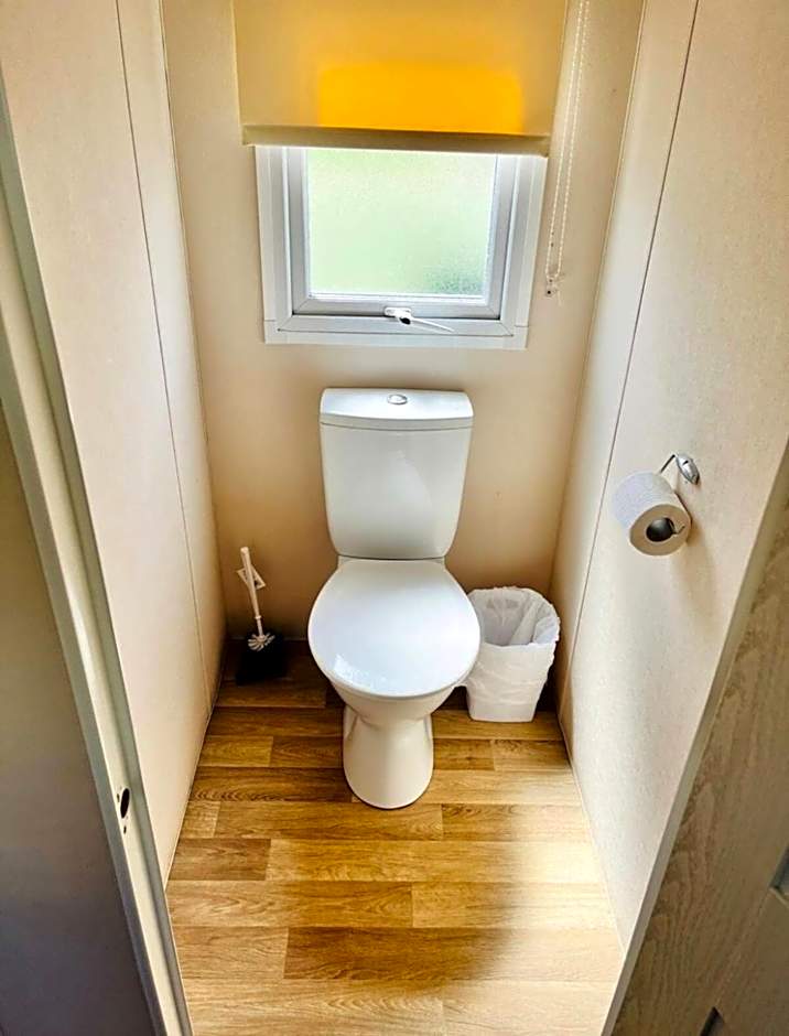 4 Bedroom Holiday Home in Seasalter Whitstable