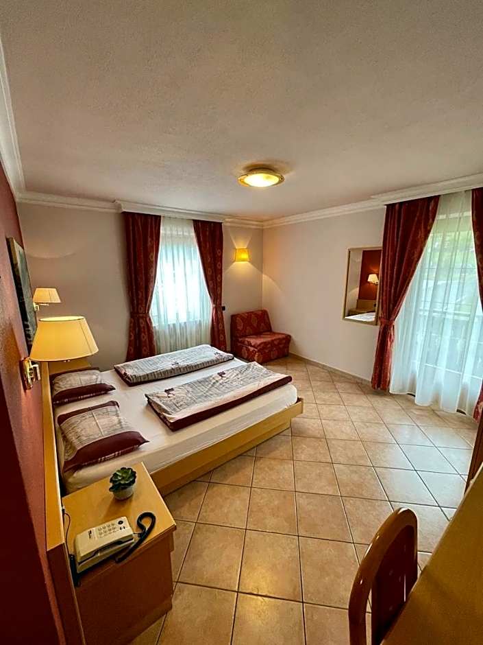 Hotel Garni Rin Da Rin