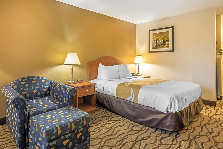 Quality Inn Charleston I-57