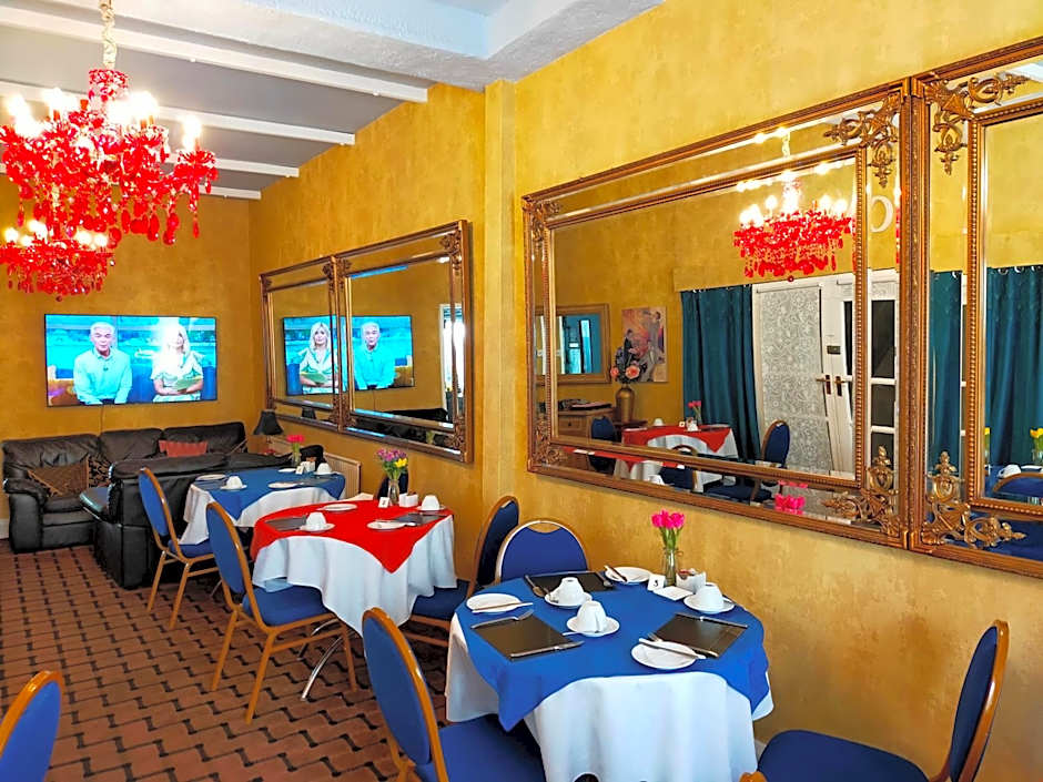 Hotel Babylon – Blackpool