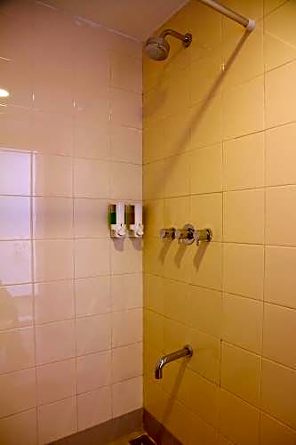 Amaris Hotel Bandara Soekarno Hatta