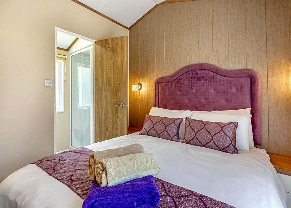 Andrewshayes Orchard Retreat