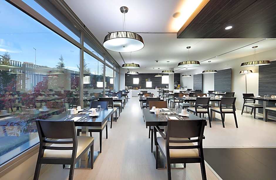 Eurostars Arenas de Pinto