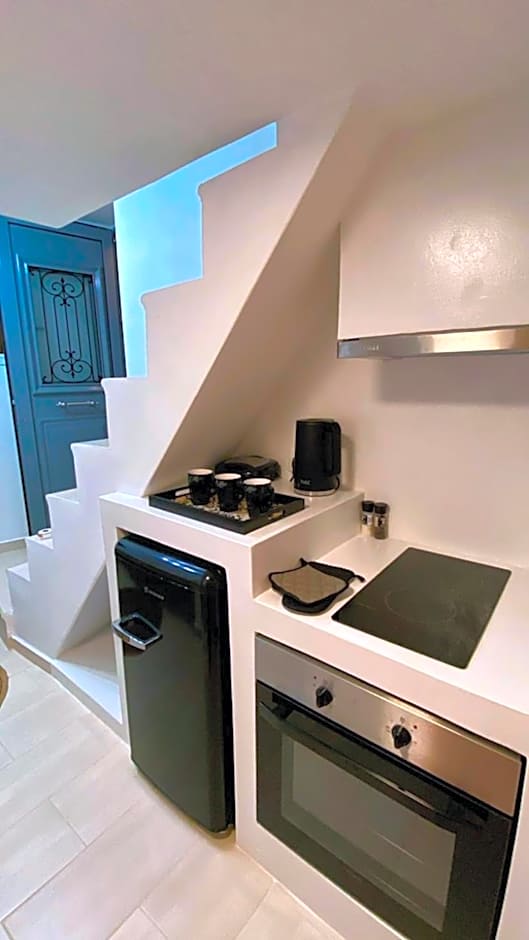 Babatseratsi skyrian studio 1