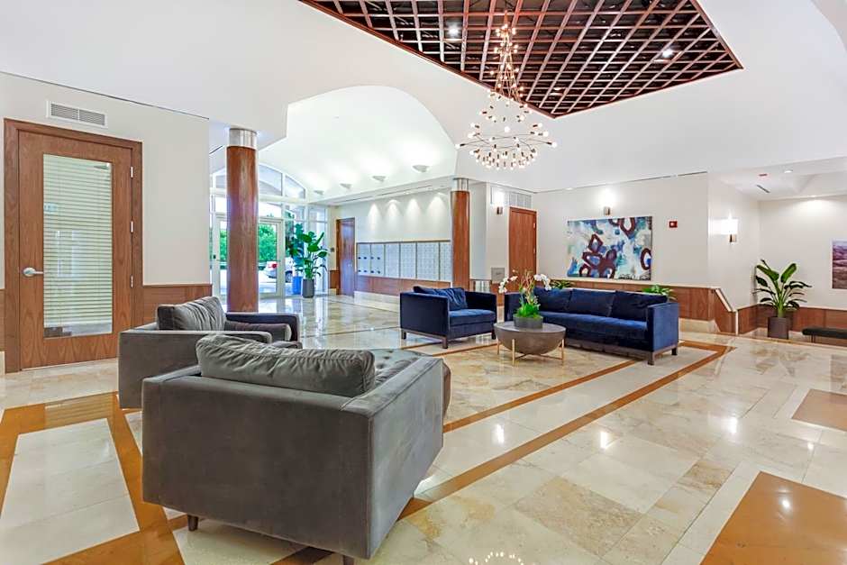 Dadeland Towers by Miami Vacations