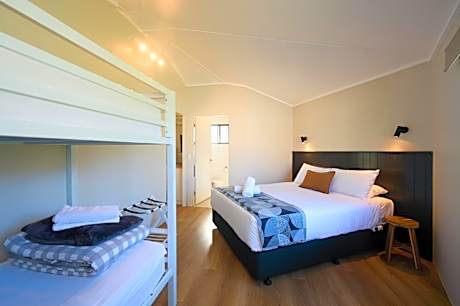 One Bedroom Cabin – Upgraded - Not Pet Friendly