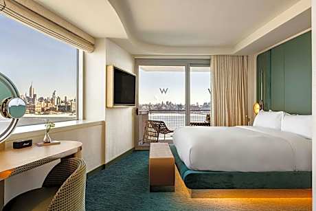 Penthouse I, Penthouse, Bedroom 1: 1 King, Bedroom 2: 1 King, River view, Corner room, Balcony