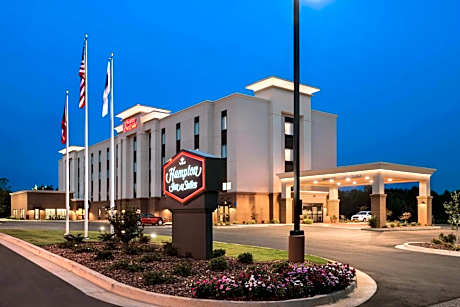 Hampton Inn & Suites - Lavonia, GA