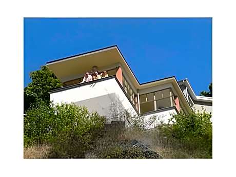 Haus des Volkes - Das Bauhaushotel
