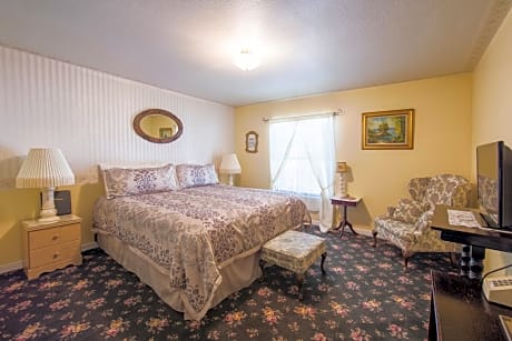 Deluxe King Room