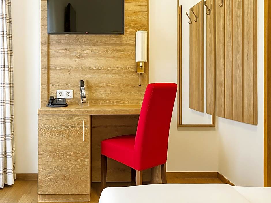 Hotel zur Linde - Bayerischer Wald - aktivCard mit 154 kostenfreien Leistungen - kostenloser Parkplatz