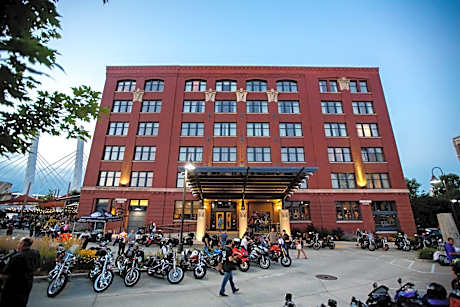 The Iron Horse Hotel
