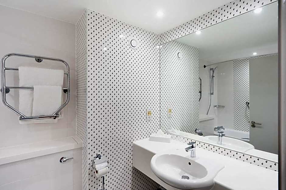 Holiday Inn Hemel Hempstead M1 Jct. 8 By IHG