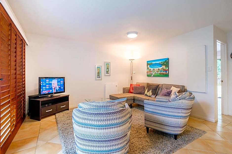 Onetangi Beach Apartments