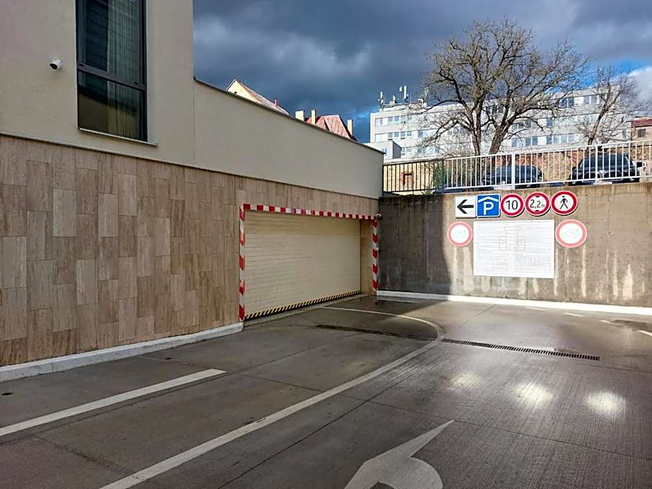 Hotel Arcade